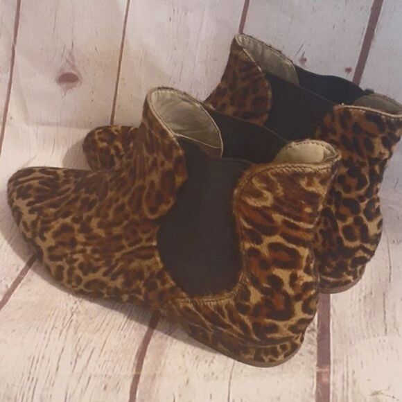 Enzo Angiolini "Meezzy" Leopard Calf Hair Ankle Chelsea Boots Sz.7.5 Ret.$209 - Picture 3 of 6